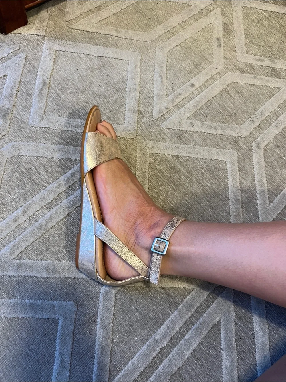 metallic gold low wedge sandal women’s size 8